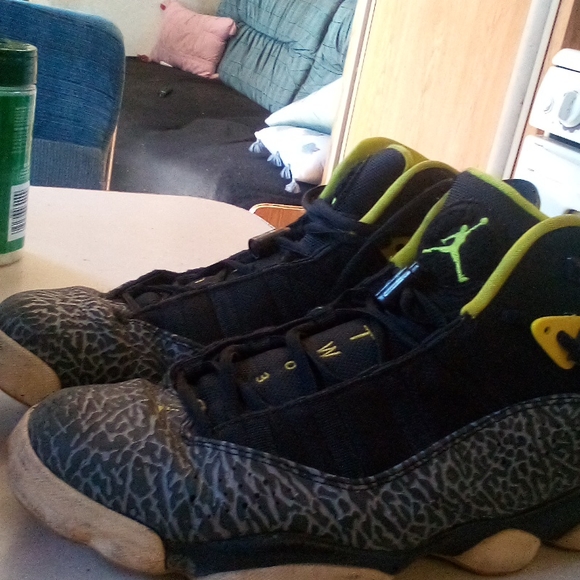 Nike Air Jordans - Picture 2 of 6